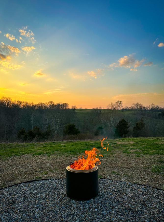 Cozy Cottage On 250 Acre Dairy Farm Near Ark Dry Ridge Exterior photo